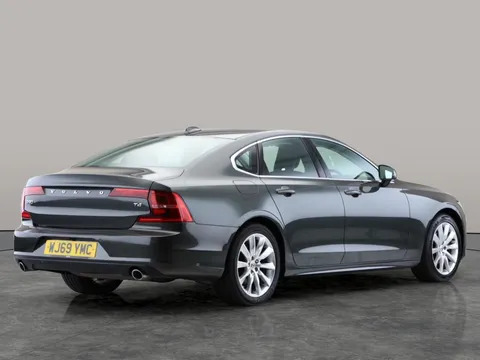Thumbnail image for the Volvo S90 2.0 T4 Momentum Plus