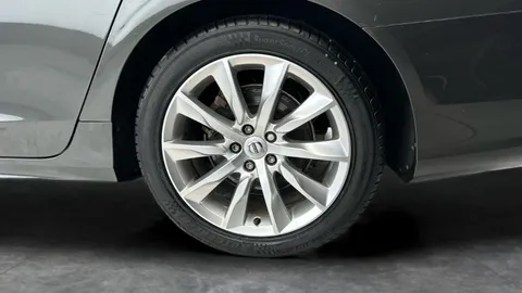 Thumbnail image for the Volvo S90 2.0 T4 Momentum Plus
