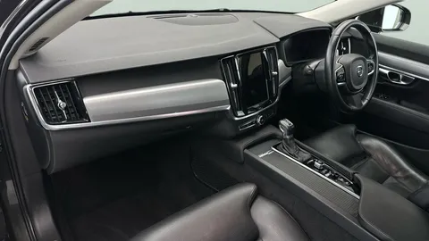 Thumbnail image for the Volvo S90 2.0 T4 Momentum Plus
