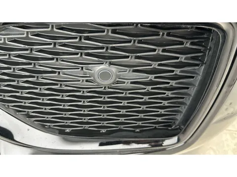 Thumbnail image for the Jaguar Xf 2.0 D200 MHEV R-Dynamic SE Black