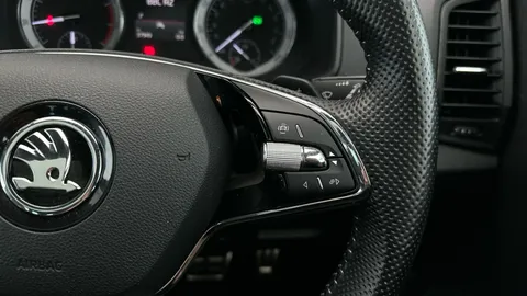 Thumbnail image for the Škoda Karoq 1.5 TSI ACT SportLine   DSG