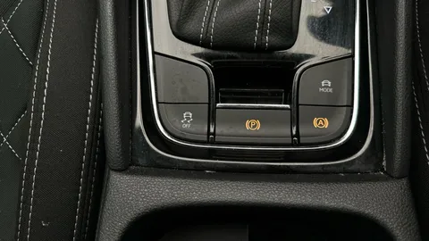 Thumbnail image for the Škoda Karoq 1.5 TSI ACT SportLine   DSG