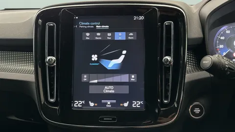 Thumbnail image for the Volvo XC40 2.0 D3 R-Design Pro