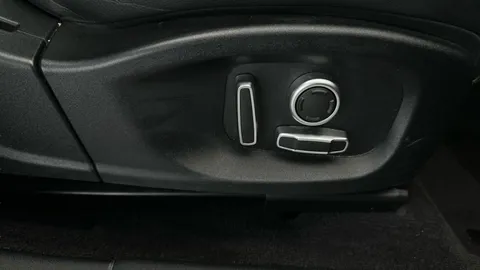 Thumbnail image for the Jaguar E-Pace 1.5 P300e 12.17kWh R-Dynamic SE   Plug-in  AWD