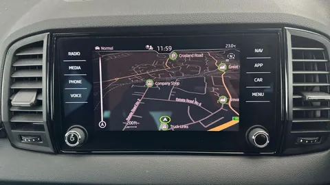 Thumbnail image for the Škoda Karoq 1.5 TSI ACT SportLine   DSG