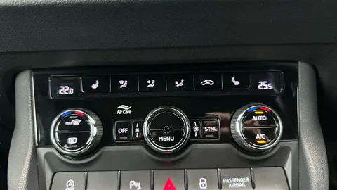 Thumbnail image for the Škoda Karoq 1.5 TSI ACT SportLine   DSG