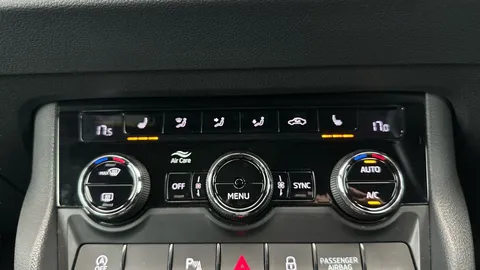 Thumbnail image for the Škoda Karoq 1.5 TSI ACT SportLine   DSG