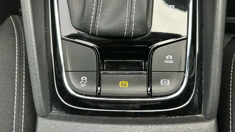 Thumbnail image for the Škoda Karoq 1.5 TSI ACT SportLine   DSG