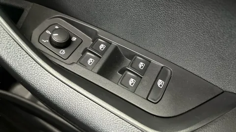Thumbnail image for the Škoda Karoq 1.5 TSI ACT SportLine   DSG