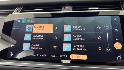 Thumbnail image for the Land Rover Range Rover Velar 2.0 D200 MHEV R-Dynamic HSE   4WD
