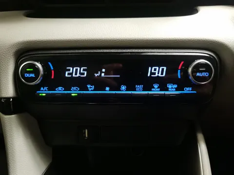 Thumbnail image for the Toyota Yaris 1.5 VVT-h Excel    E-CVT