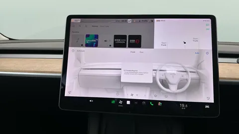 Thumbnail image for the Tesla Model 3 (Dual Motor) Long Range   4WDE