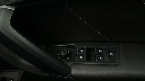 Thumbnail image for the Volkswagen Tiguan 1.5 TSI EVO R-Line Tech   DSG