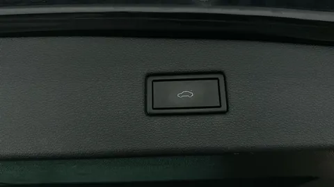 Thumbnail image for the Volkswagen Tiguan 1.5 TSI EVO R-Line Tech   DSG