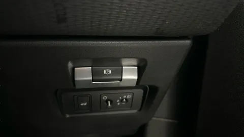 Thumbnail image for the Land Rover Range Rover Evoque 2.0 D200 MHEV R-Dynamic S   4WD