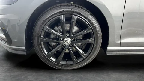 Thumbnail image for the Volkswagen Golf 2.0 TDI R-Line Edition   DSG