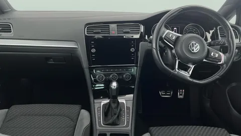 Thumbnail image for the Volkswagen Golf 2.0 TDI R-Line Edition   DSG
