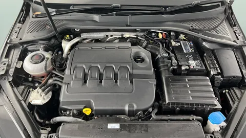 Thumbnail image for the Volkswagen Golf 2.0 TDI R-Line Edition   DSG