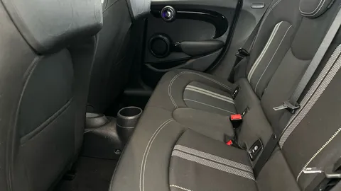 Thumbnail image for the Mini Hatch 2.0 Cooper S Sport   Steptronic