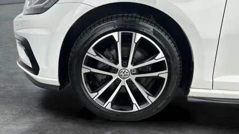 Thumbnail image for the Volkswagen Golf 1.5 TSI EVO R-Line Edition   DSG