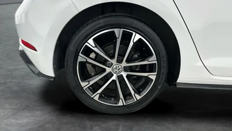 Thumbnail image for the Volkswagen Golf 1.5 TSI EVO R-Line Edition   DSG