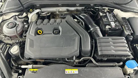 Thumbnail image for the Volkswagen Golf 1.5 TSI EVO R-Line Edition   DSG
