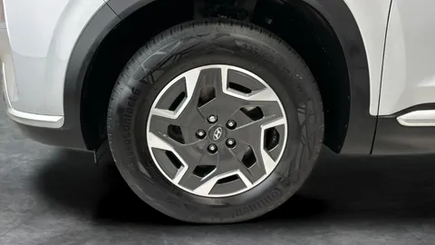 Thumbnail image for the Hyundai Santa Fe 1.6 h T-GDi Premium    4WD