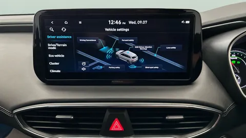Thumbnail image for the Hyundai Santa Fe 1.6 h T-GDi Premium    4WD