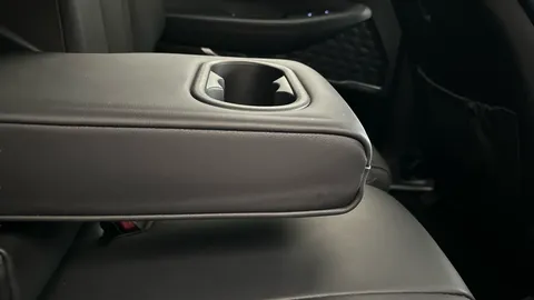 Thumbnail image for the Hyundai Santa Fe 1.6 h T-GDi Premium    4WD