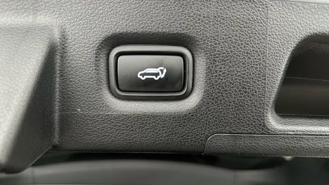 Thumbnail image for the Hyundai Santa Fe 1.6 h T-GDi Premium    4WD