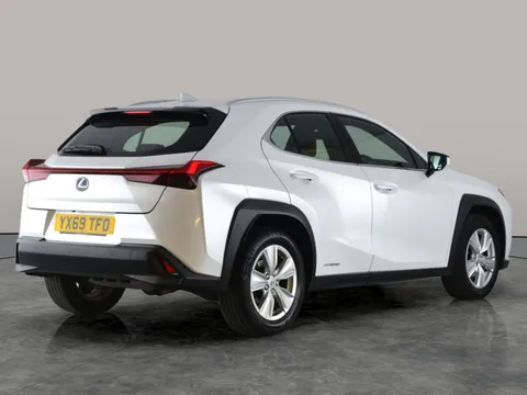 Thumbnail image for the Lexus Ux 2.0 250h    E-CVT
