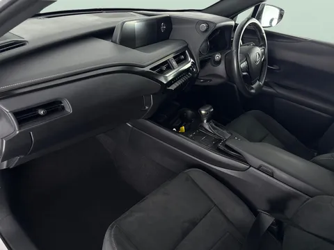 Thumbnail image for the Lexus Ux 2.0 250h    E-CVT
