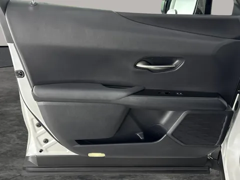 Thumbnail image for the Lexus Ux 2.0 250h    E-CVT