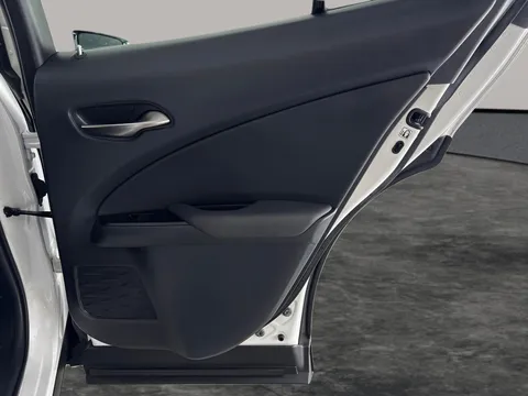 Thumbnail image for the Lexus Ux 2.0 250h    E-CVT