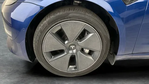 Thumbnail image for the Tesla Model 3 (Dual Motor) Long Range   4WDE