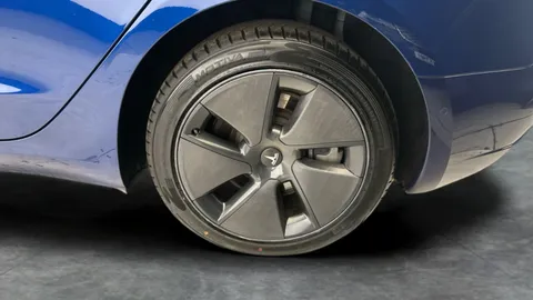 Thumbnail image for the Tesla Model 3 (Dual Motor) Long Range   4WDE