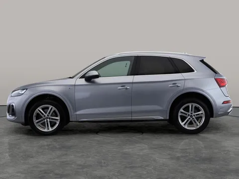 Thumbnail image for the Audi Q5 2.0 TFSI 45 S line   S Tronic quattro