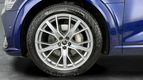 Thumbnail image for the Audi E-Tron 55 Black Edition   quattro 95kWh (11kW Charger)