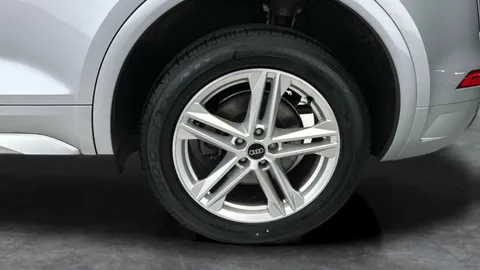 Thumbnail image for the Audi Q5 2.0 TFSI 45 S line   S Tronic quattro