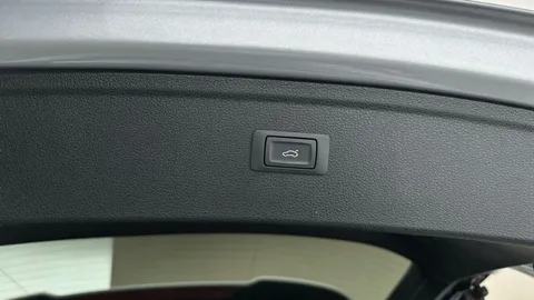 Thumbnail image for the Audi Q5 2.0 TFSI 45 S line   S Tronic quattro