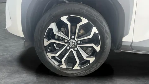 Thumbnail image for the Toyota Yaris Cross 1.5 VVT-h Design    E-CVT