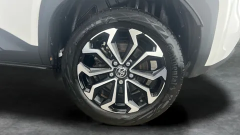 Thumbnail image for the Toyota Yaris Cross 1.5 VVT-h Design    E-CVT
