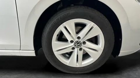 Thumbnail image for the Volkswagen Golf 1.5 TSI Life