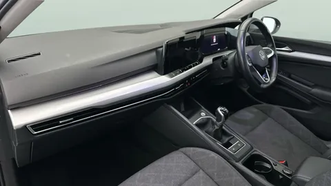 Thumbnail image for the Volkswagen Golf 1.5 TSI Life