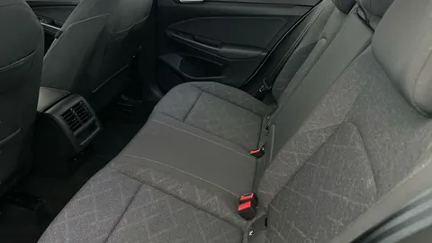 Thumbnail image for the Volkswagen Golf 1.5 TSI Life
