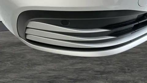 Thumbnail image for the Volkswagen Golf 1.5 TSI Life