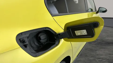 Thumbnail image for the Volkswagen Golf 1.5 TSI R-Line