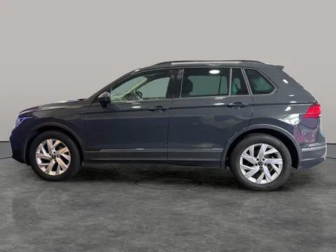 Thumbnail image for the Volkswagen Tiguan 2.0 TDI Life   DSG