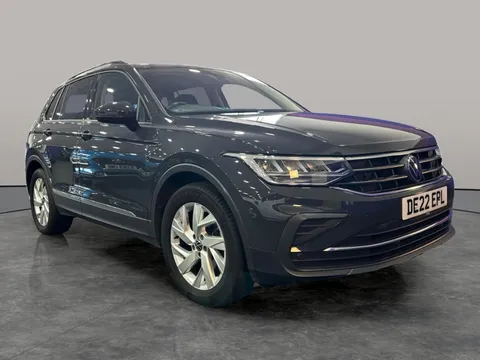 Thumbnail image for the Volkswagen Tiguan 2.0 TDI Life   DSG