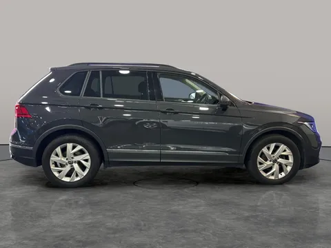 Thumbnail image for the Volkswagen Tiguan 2.0 TDI Life   DSG